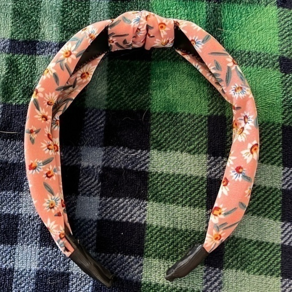 NWOT Pink Fabric Floral Headband!